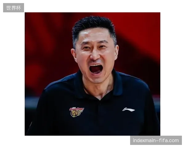 徐昕通过一个赛季的磨练兑现天赋，其护筐能力已成为广州男篮防守关键